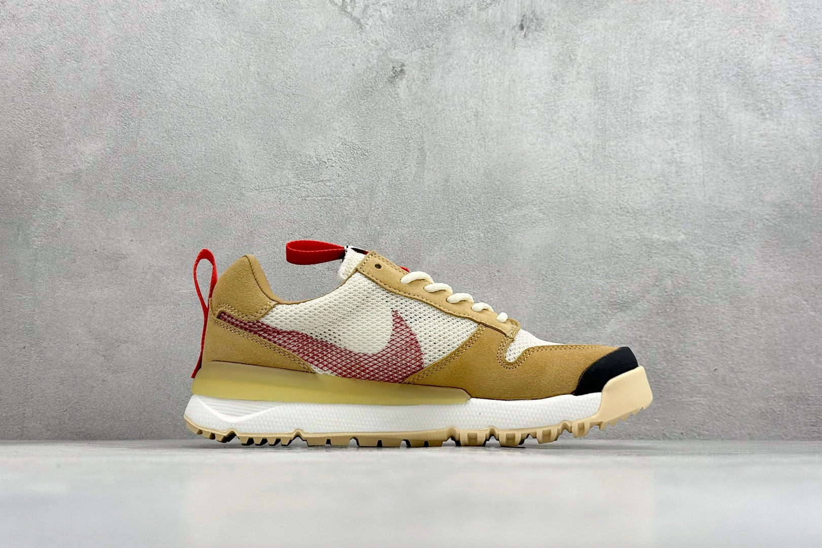 Flying pig--9ik5 IF2885-100 Tom Sachs x NK Craft Mars Yard 2.0 item: E-X575L2038B